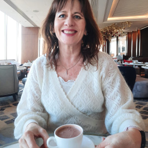 Lisa Bloomer